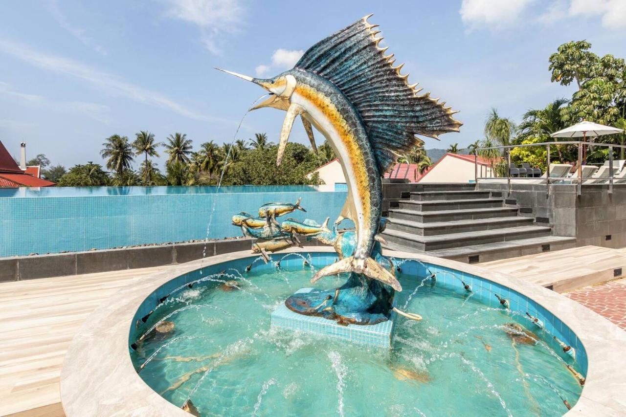 Andaman Beach Suites by Alexanders Patong Exterior foto