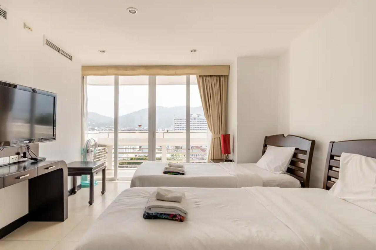 Andaman Beach Suites by Alexanders Patong Exterior foto