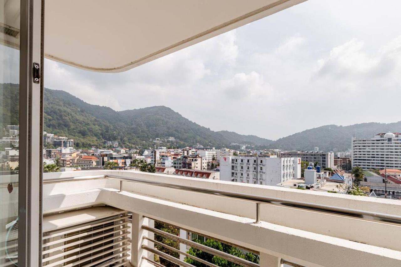 Andaman Beach Suites by Alexanders Patong Exterior foto