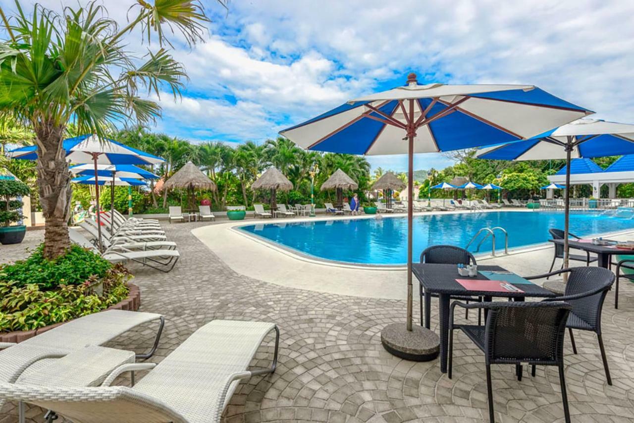 Andaman Beach Suites by Alexanders Patong Exterior foto